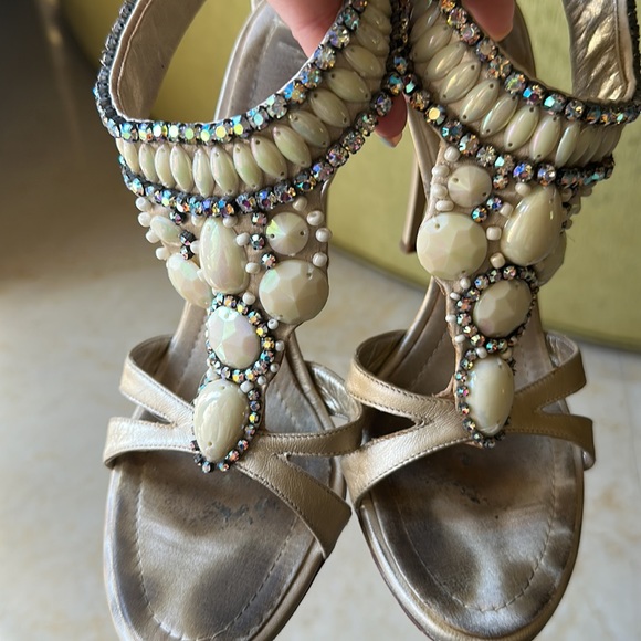 Giuseppi Zanotti beaded heels - Picture 2 of 3